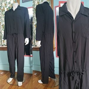 Black long-sleeved men's jumpsuit size Large